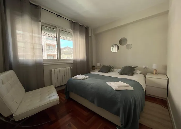Precioso Apartamento Centrico En * ヴィーゴ